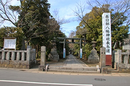 春日部八幡神社 境内入口の様子