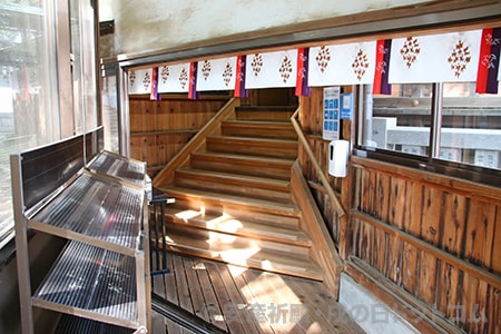 春日部八幡神社 参入口内の様子