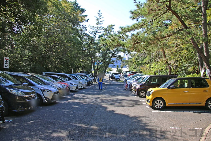 稲毛浅間神社 満車状態の駐車場の様子