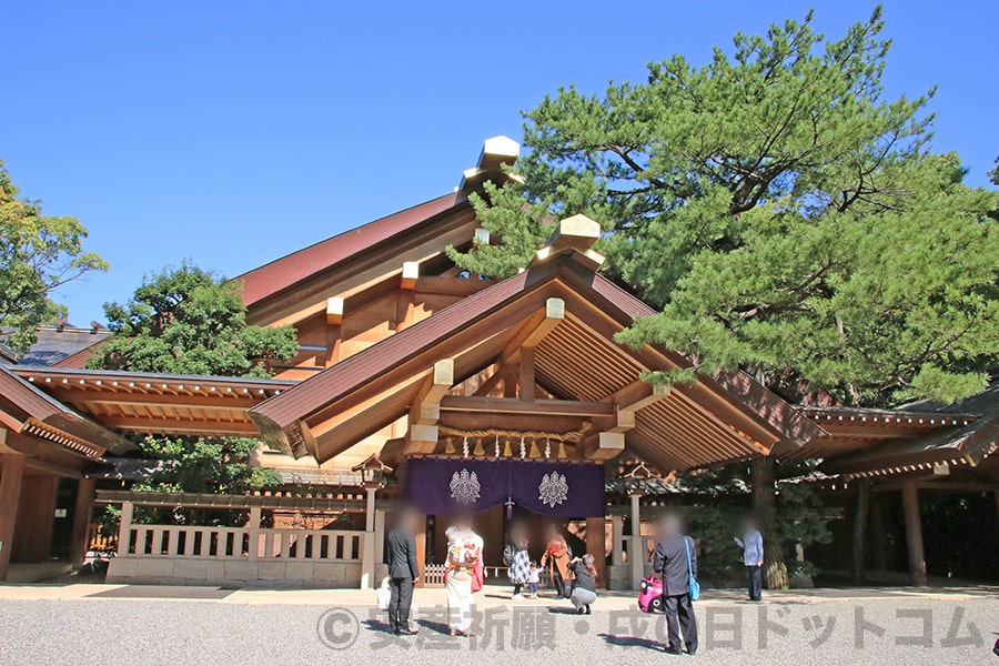 熱田神宮 御祈祷が奉奏される神楽殿の様子