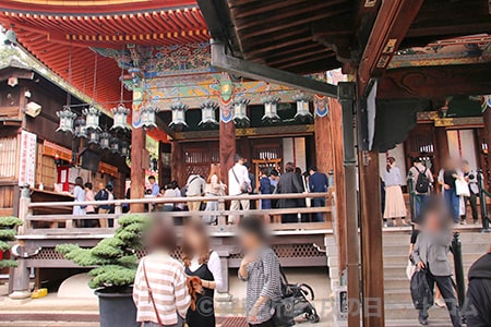 中山寺 戌の日の御祈祷受付前と行列の様子