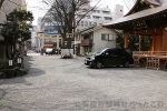 子安神社 境内の駐車場の様子