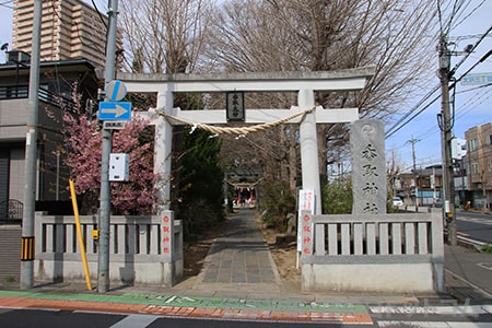 越谷 香取神社 正面入口と鳥居の様子