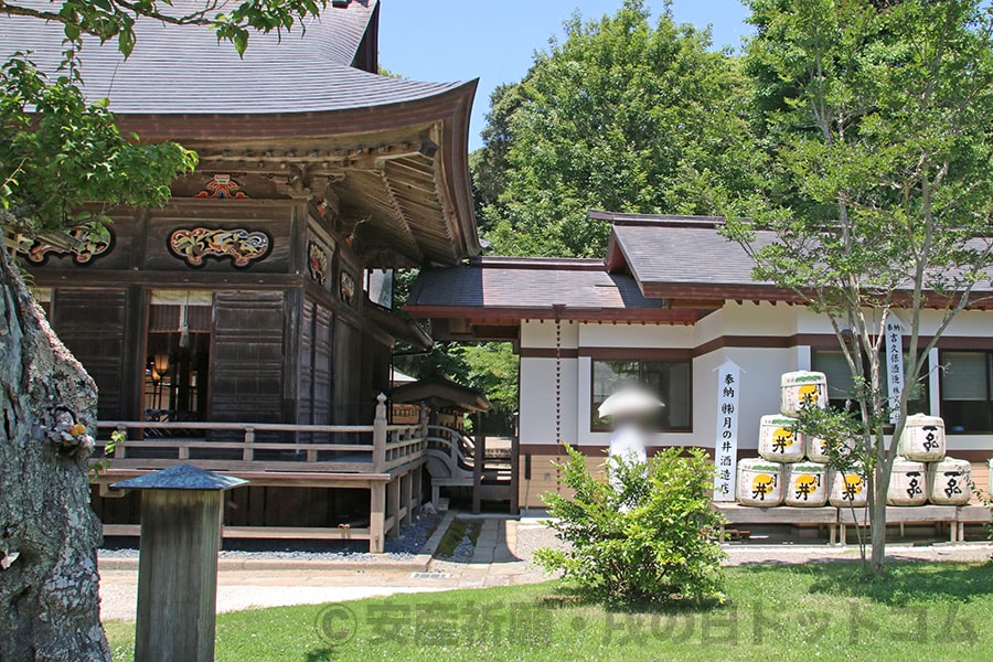 大洗磯前神社 社務所から拝殿につながる廻廊の様子