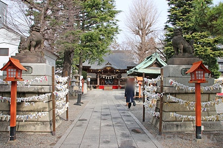 草加神社 境内の様子