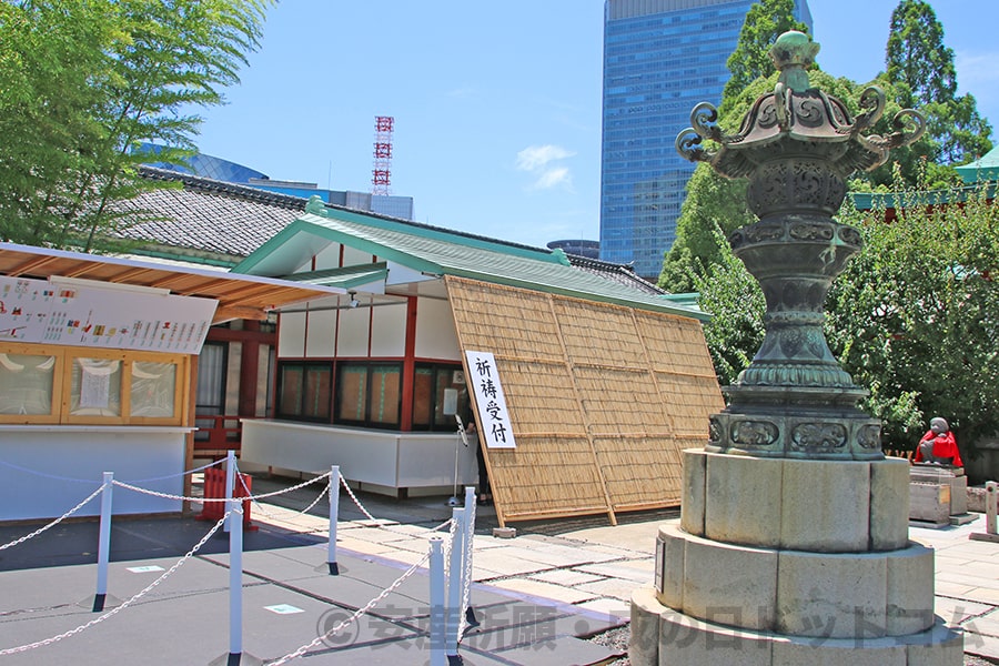 日枝神社 境内の祈祷受付の様子