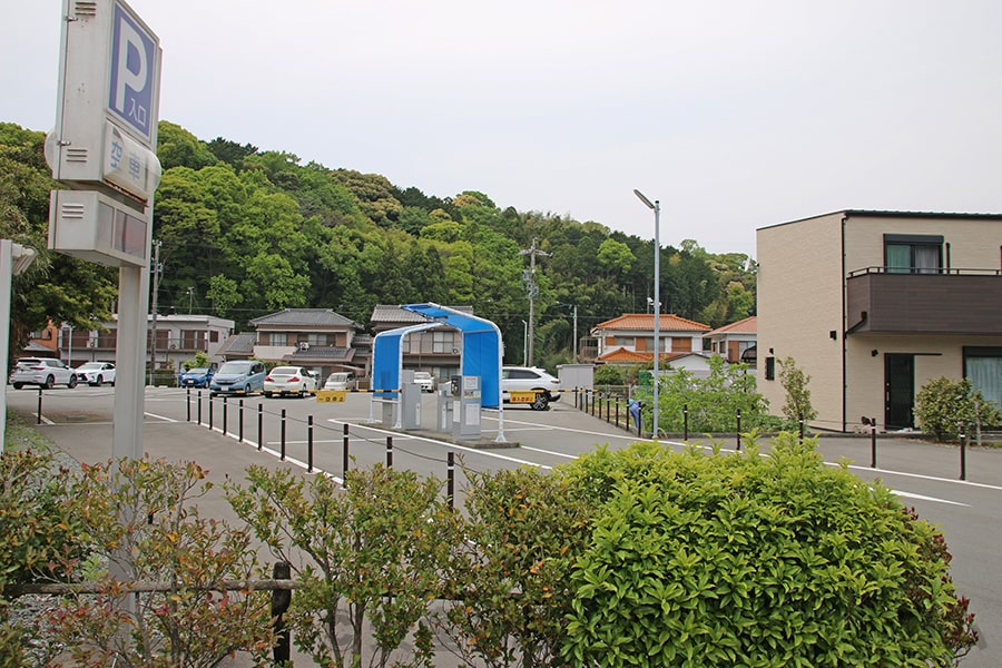  猿田彦神社 第二駐車場有料パーキングの様子