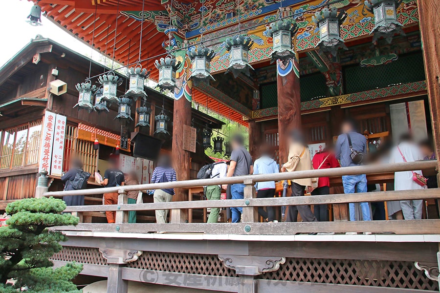 中山寺 安産祈祷申し込むための行列の様子